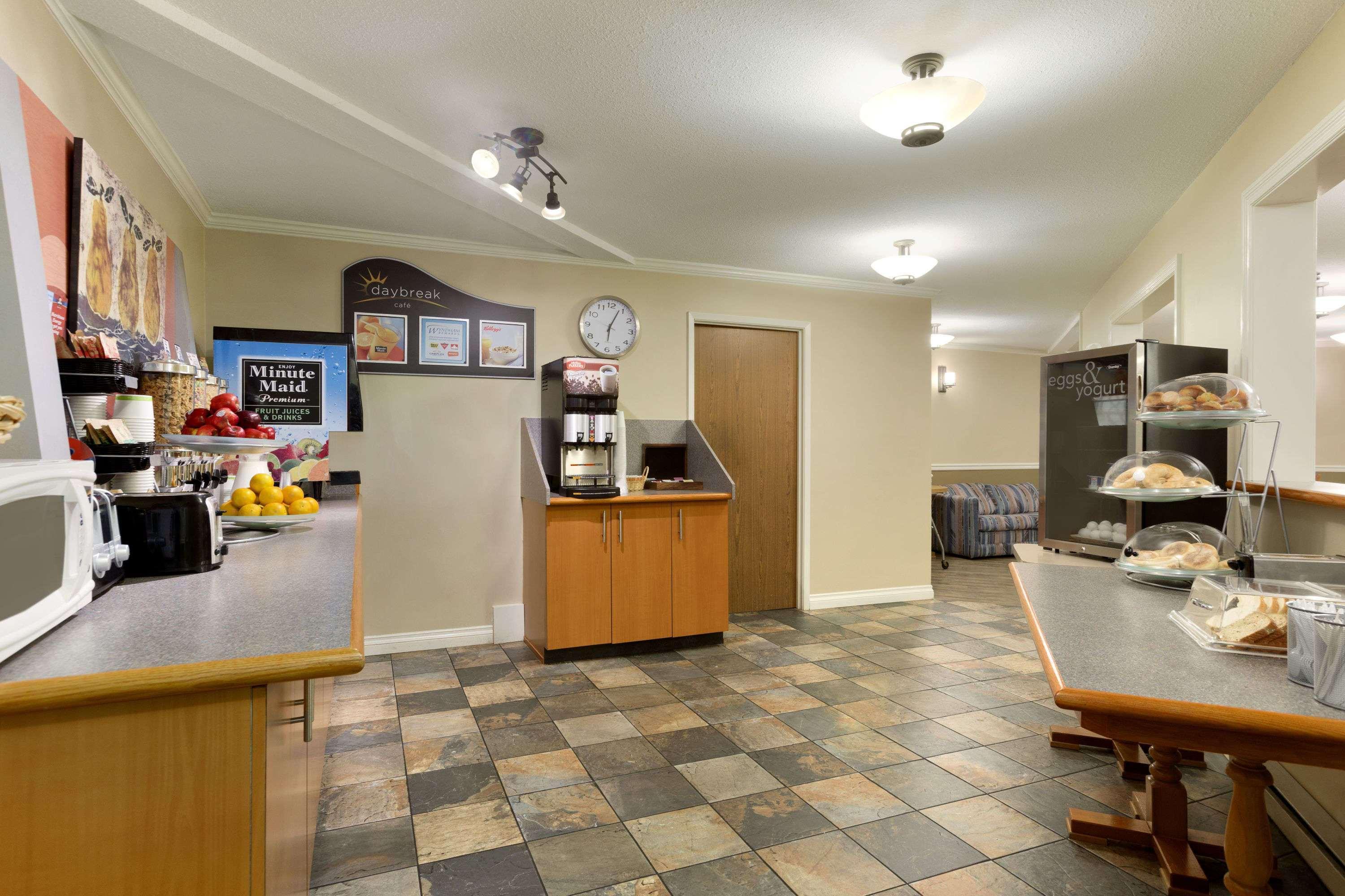 Days Inn By Wyndham Nanaïmo Extérieur photo